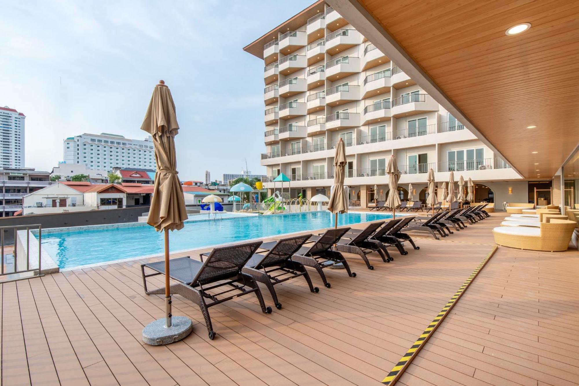 Jomtien Thani Hotel Екстериор снимка