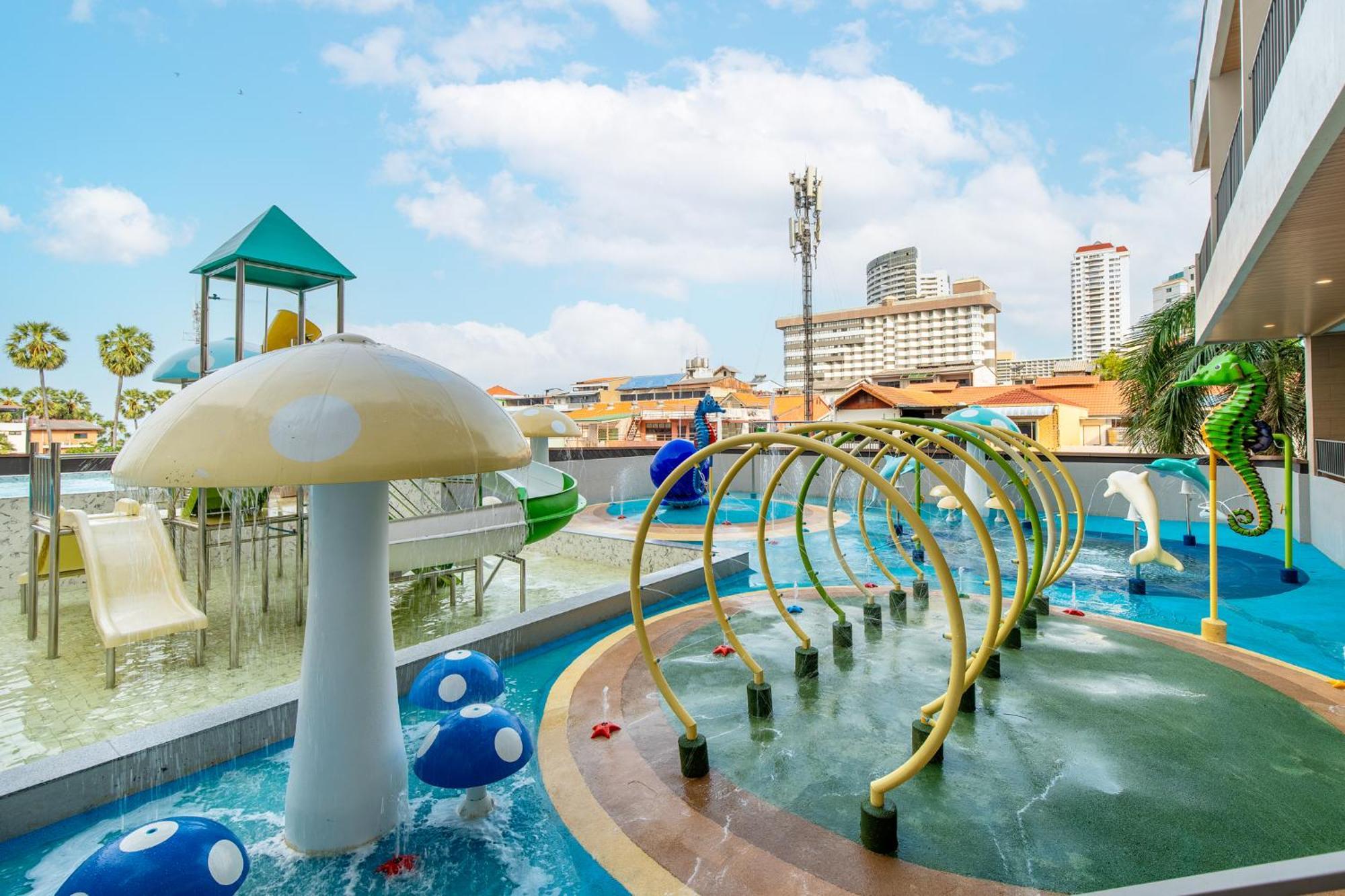 Jomtien Thani Hotel Екстериор снимка