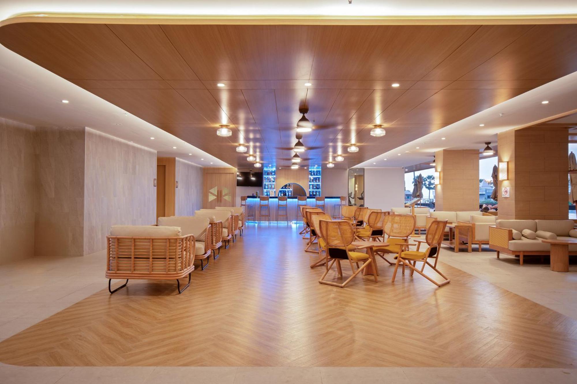 Jomtien Thani Hotel Екстериор снимка