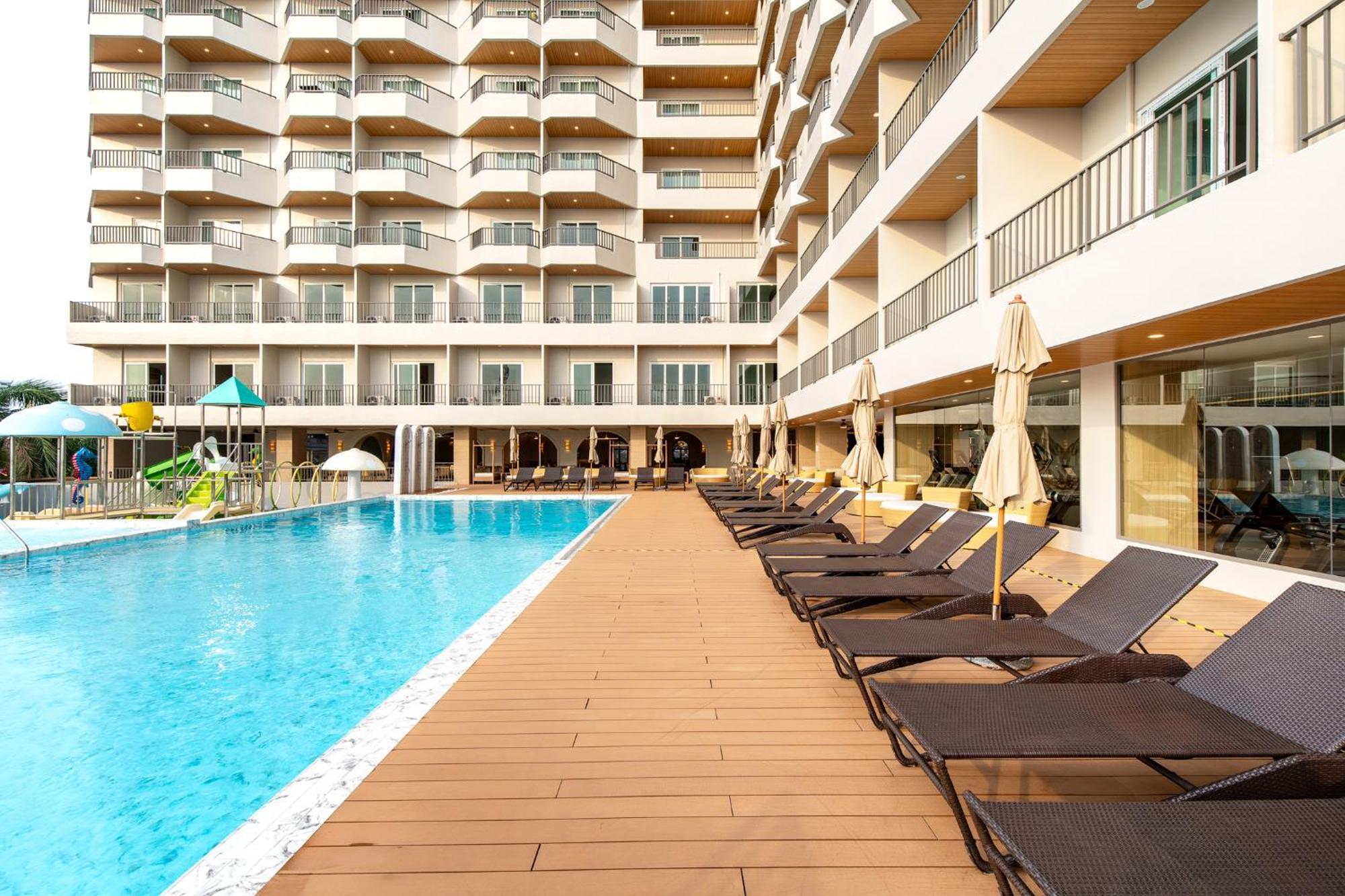 Jomtien Thani Hotel Екстериор снимка