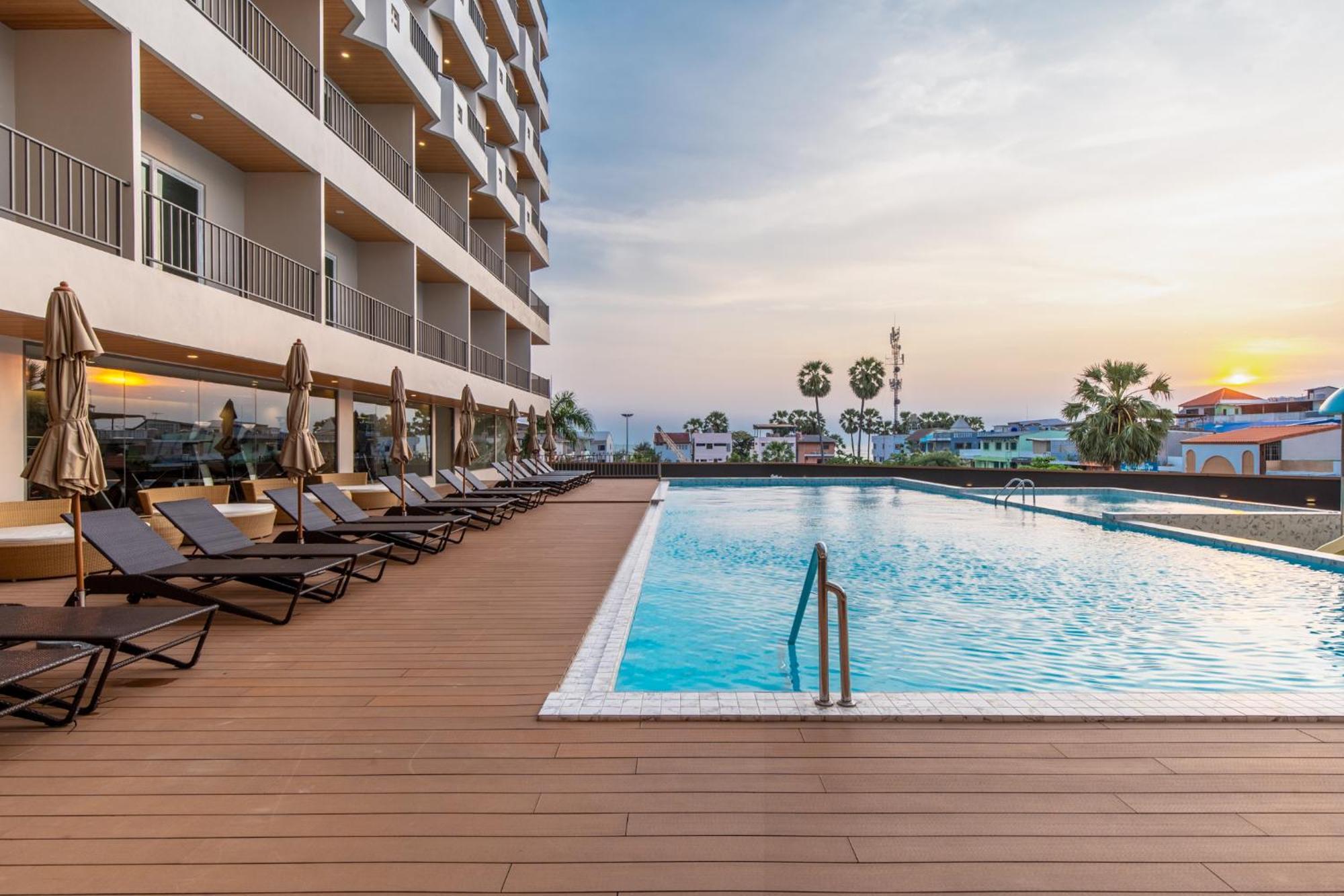 Jomtien Thani Hotel Екстериор снимка