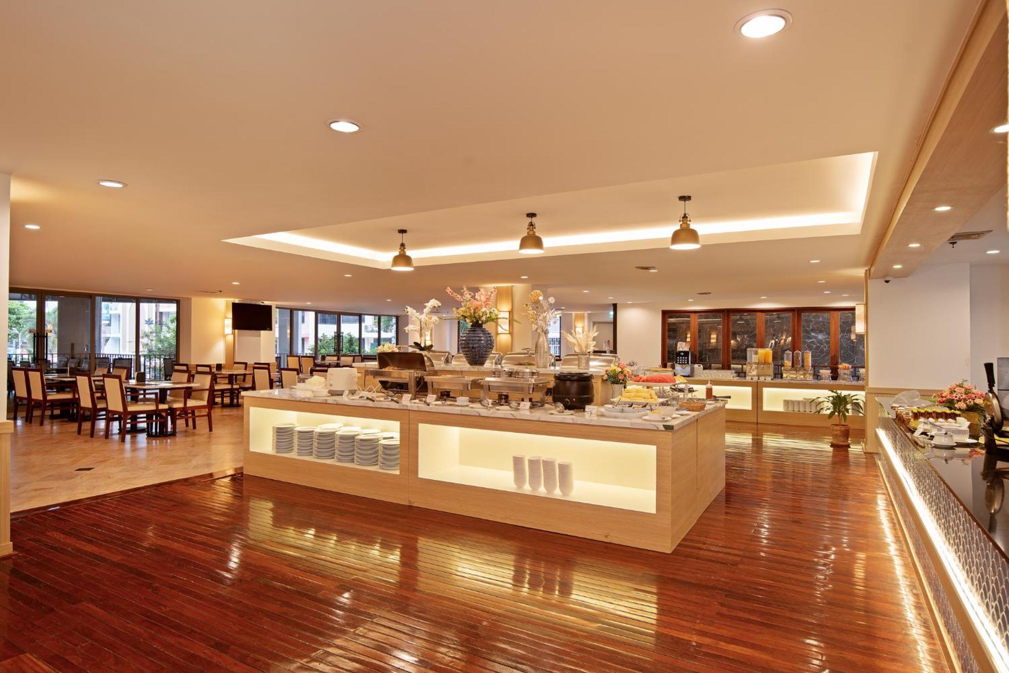 Jomtien Thani Hotel Екстериор снимка