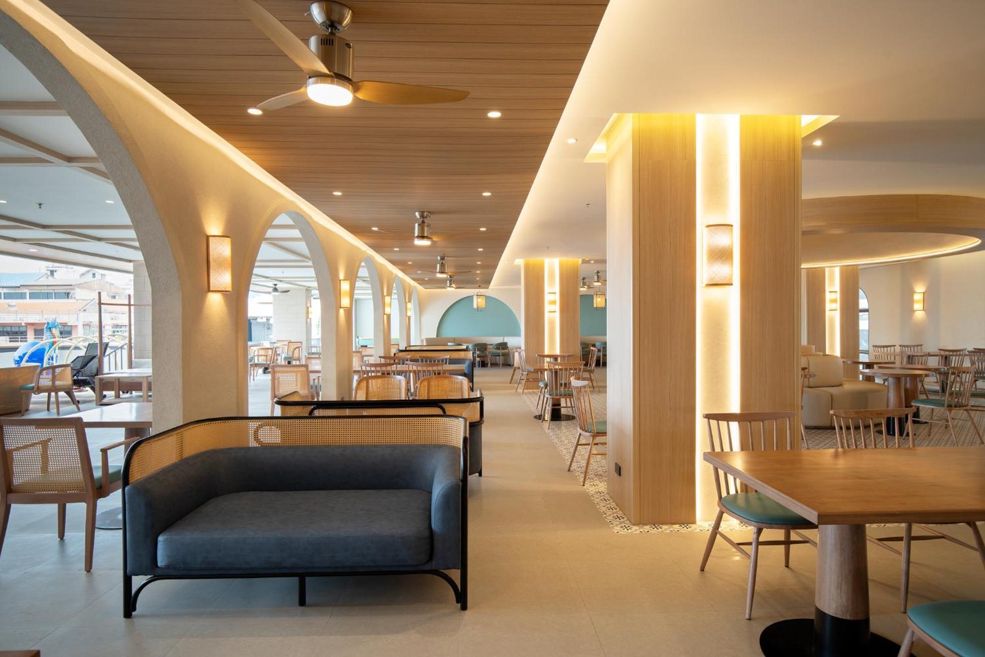 Jomtien Thani Hotel Екстериор снимка